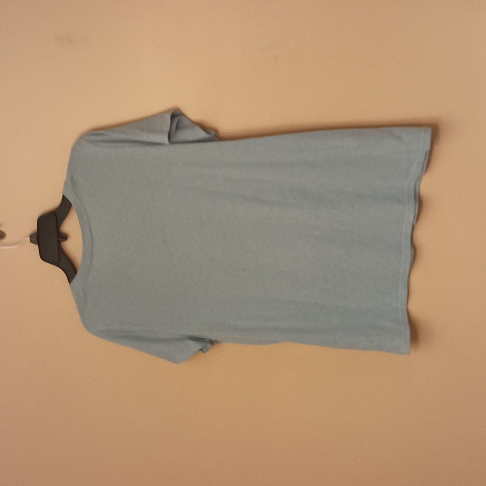 "Land that I Love" v-neck tee, sz XL - Picture 4 of 4